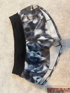 Lululemon Black & Gray Tie-Dye Athletic Shorts
